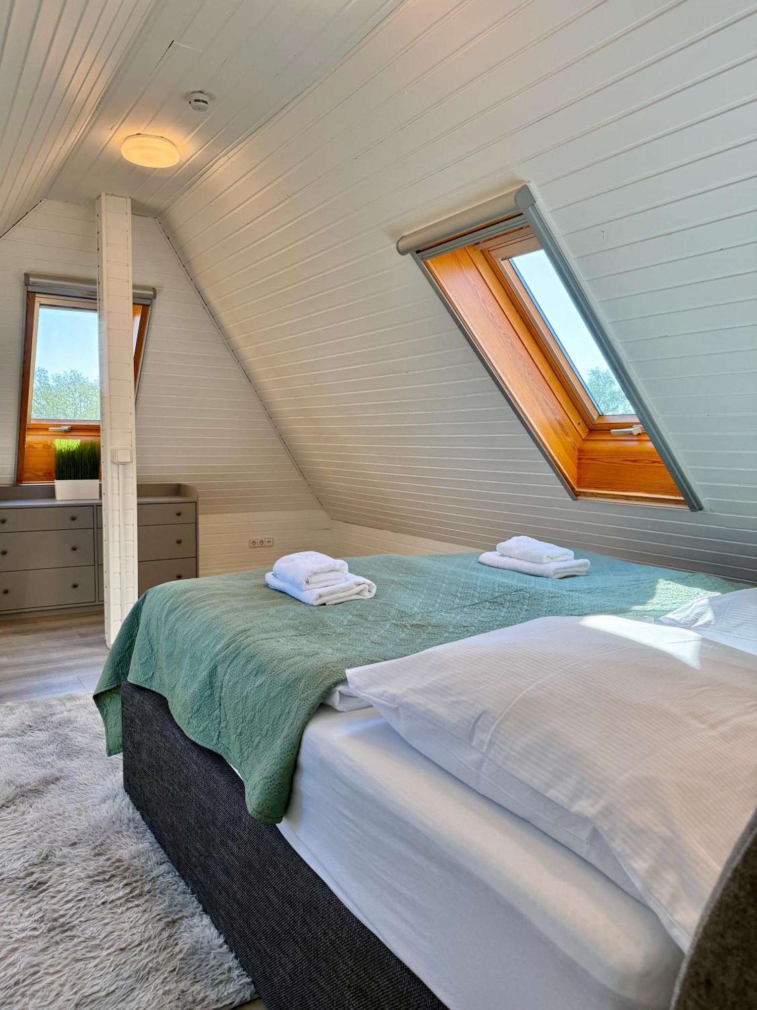 Fewo-julius Am Weser-sandstrand * Berne